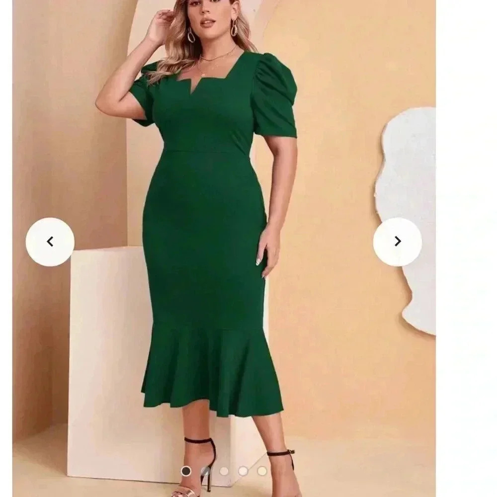 Emery Rose Clasi Notched  Neck Puff Sleeve Emerald Green Dress 2X NWT